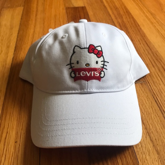 Levi's X Hello Kitty White Cap - Picture 4 of 8